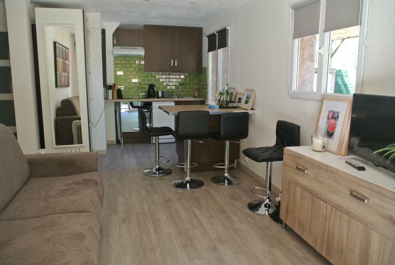 Les Rives De St Tropez Apartment แซ็ง-ทรอเป ภายนอก รูปภาพ